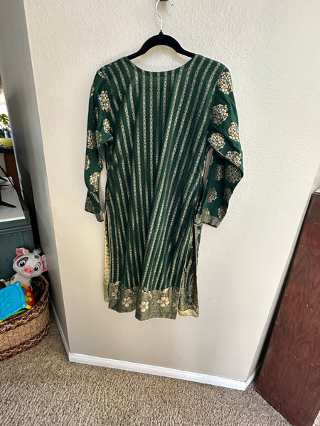 Homemade Indian Dress-missing 2 top buttons