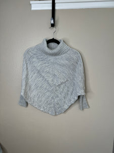 Cherokee Women's Gray Shawl