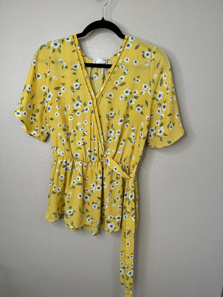 Sienna & Sky Women's Yellow Blouse Size L