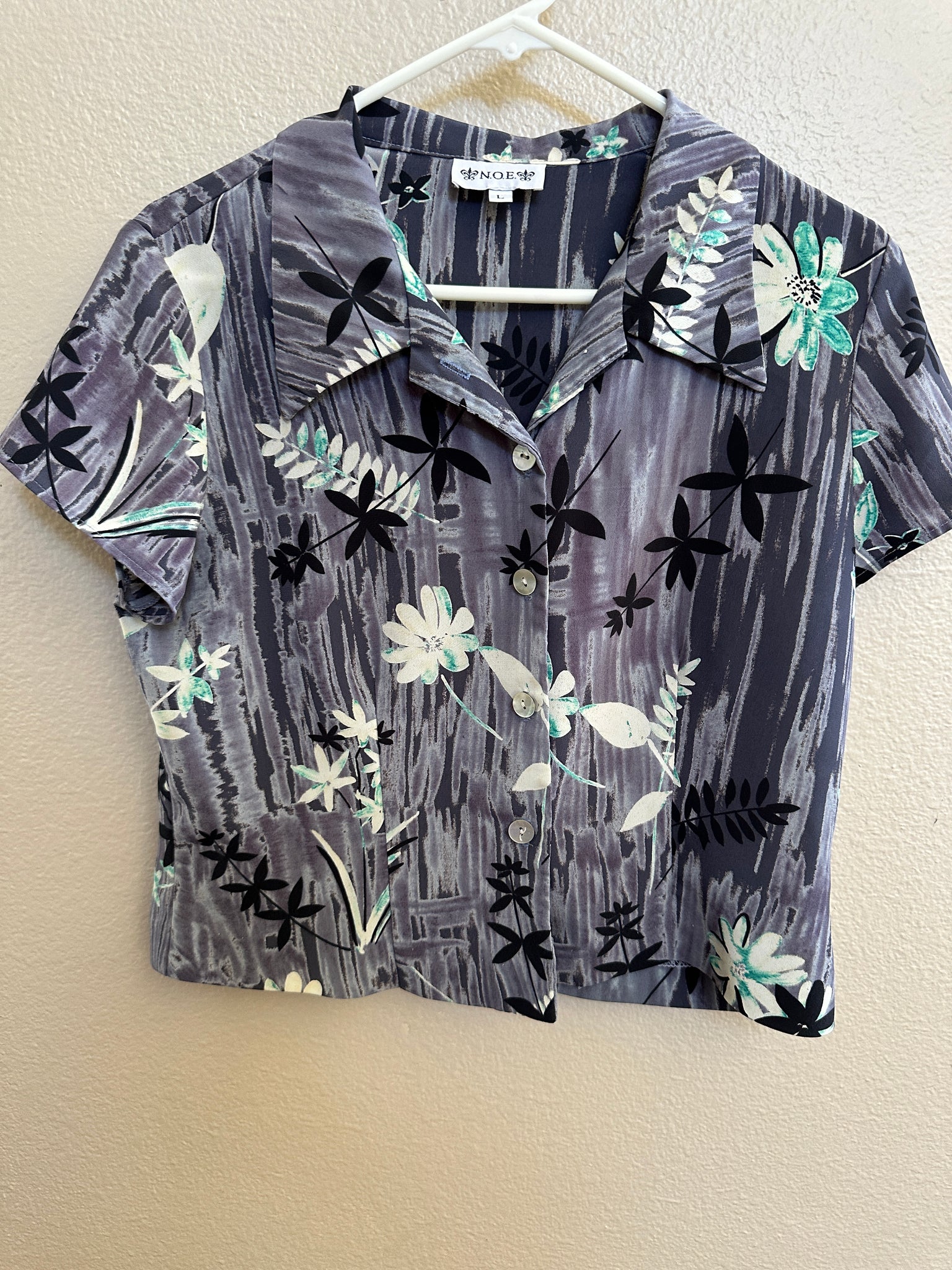 N.O.E. Womens Hawaiian Shirt