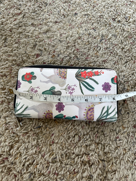 Women's Llama Wallet