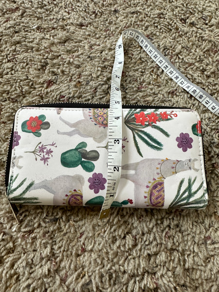 Women's Llama Wallet