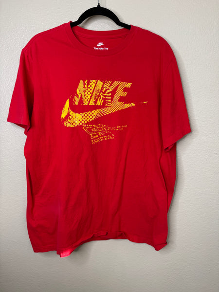 Nike Men's Red Shirt Size XL