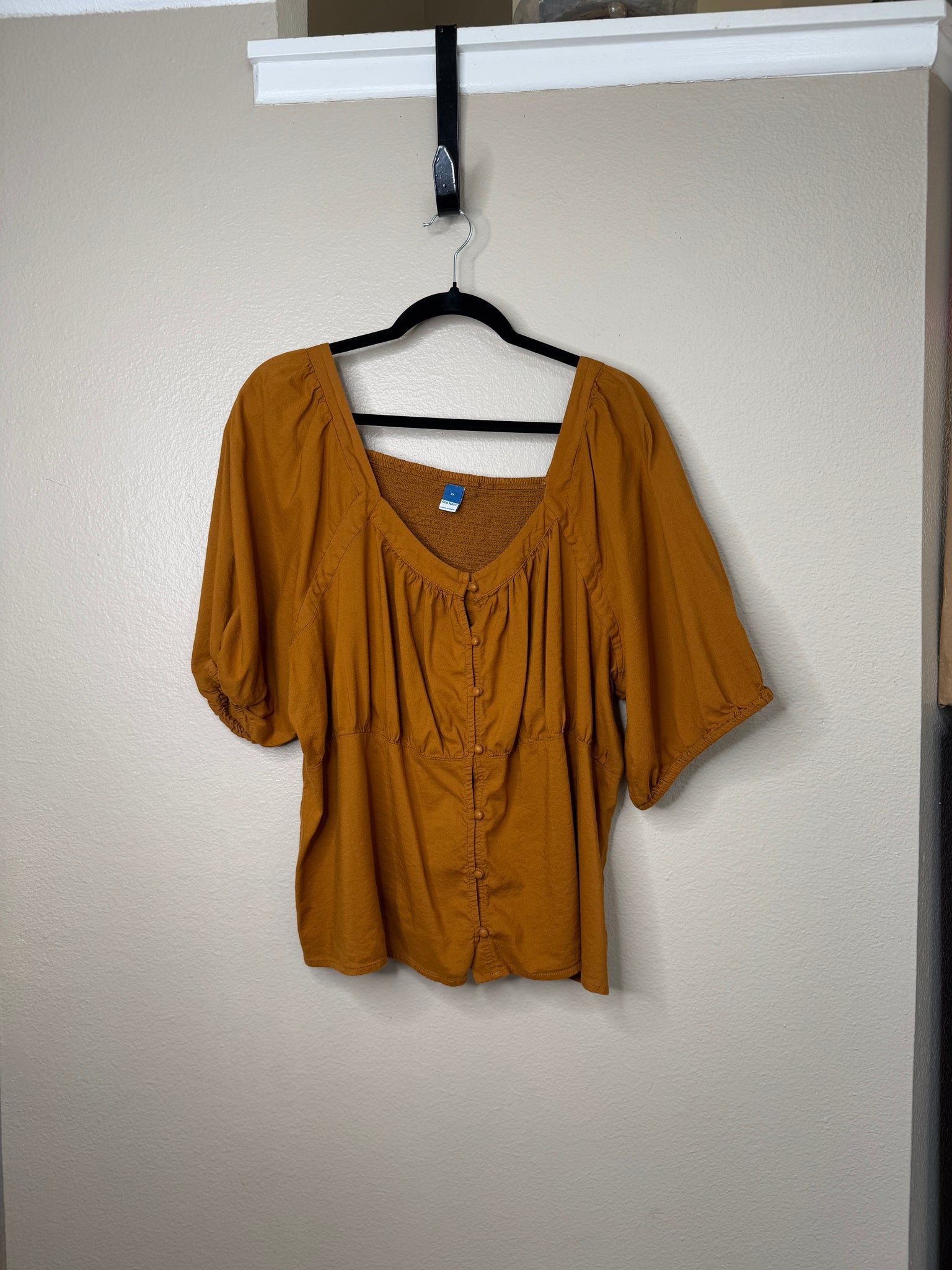 Old Navy Women's Mustard Blouse 