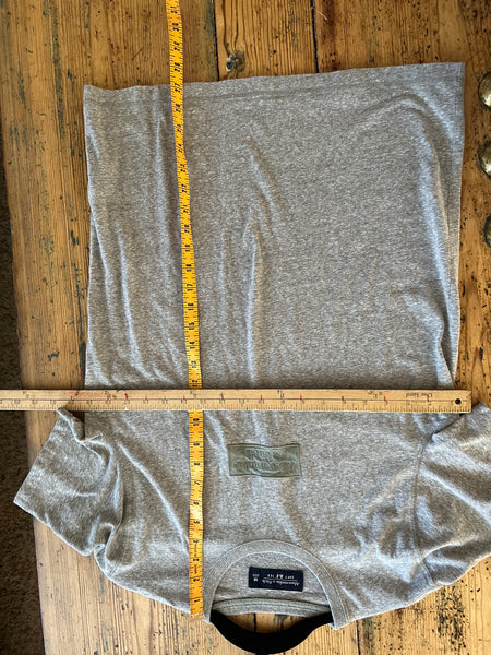 Abercrombie & Fitch Gray T-Shirt