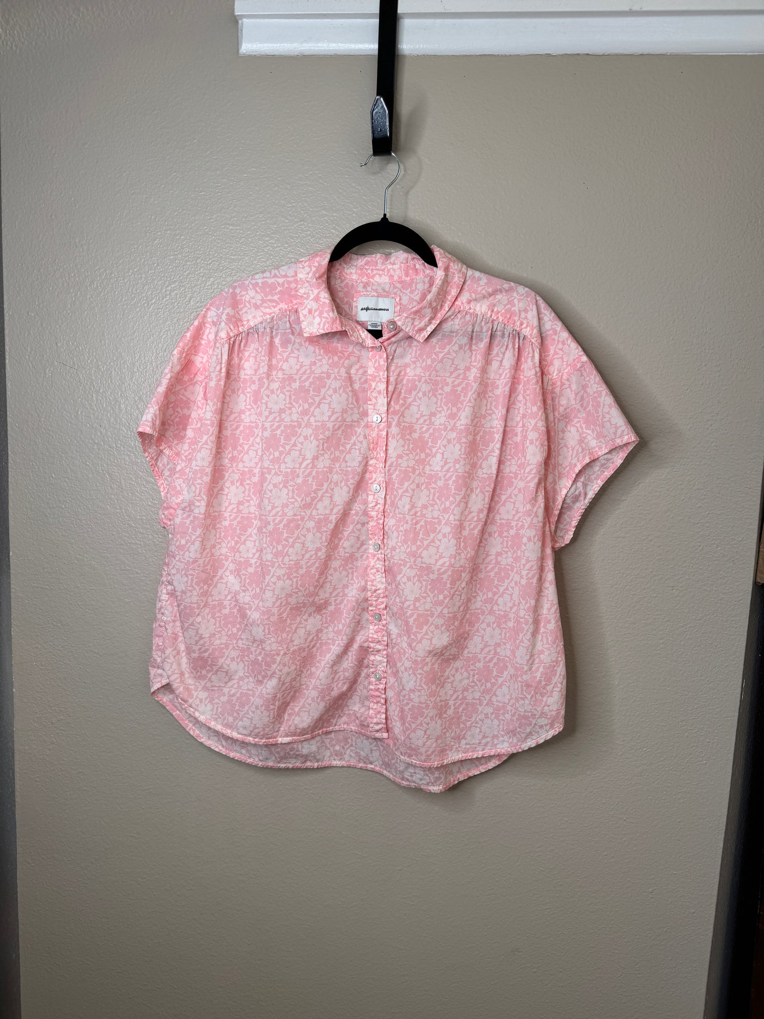 American Eagle Women's Pink Blouse 