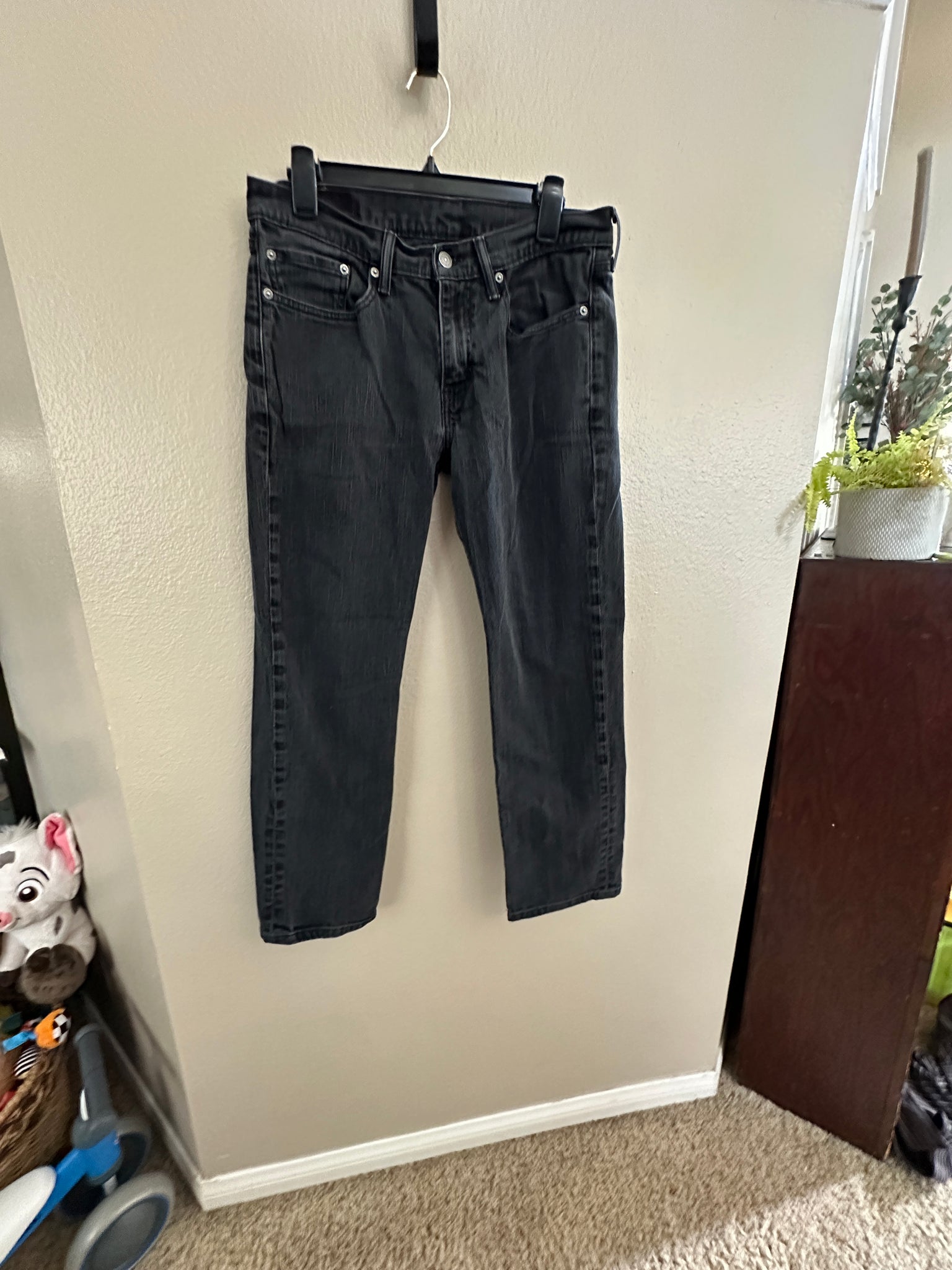 Levis 514 Black Jeans