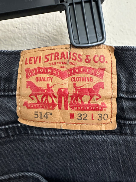 Levis 514 Black Jeans