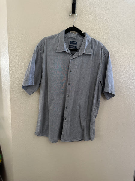 Dockers Men's Button-Down Short Sleeve Shirt