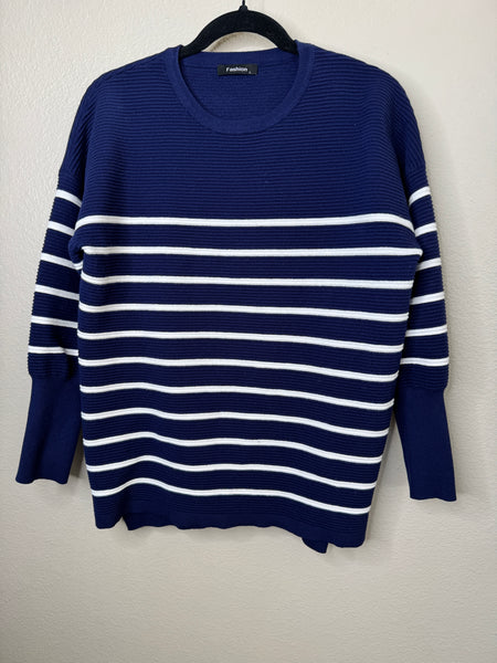 Fashion Women's Blue Sweater Size L