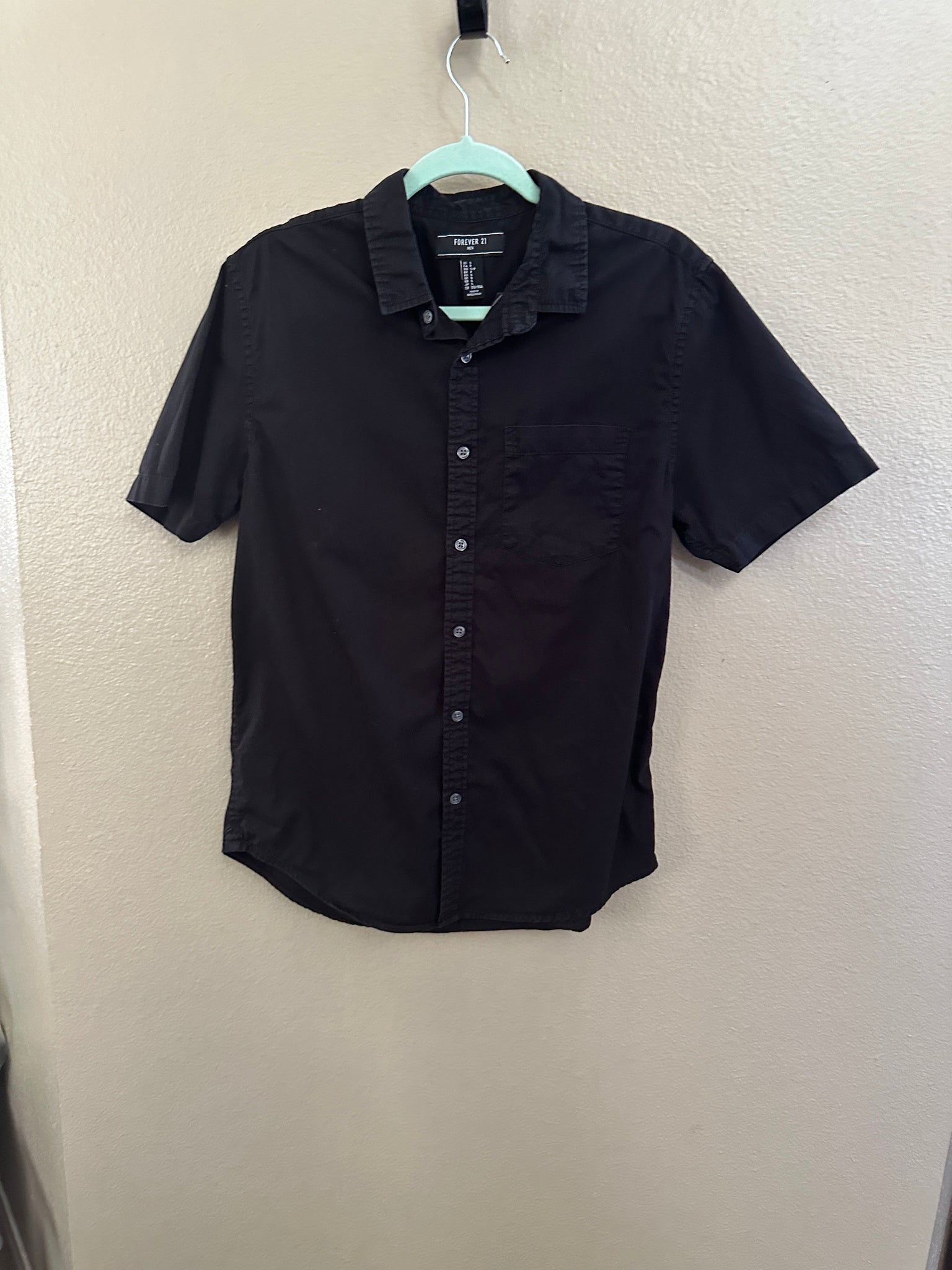 Forever 21 Men's Short Sleeve Shirt