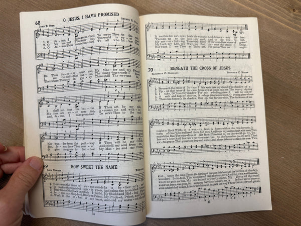 1944 Gospel Melodies pages 68-69