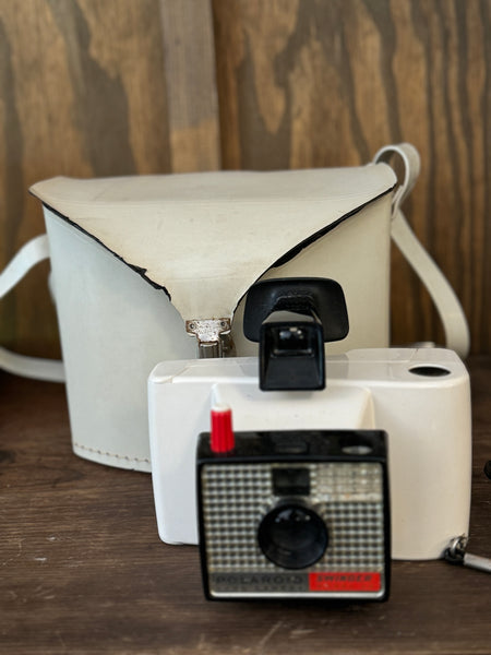 Polaroid Swinger Model 20 Land Camera with case