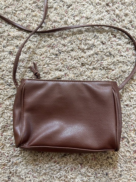 VR Classics Brown Crossbody Purse