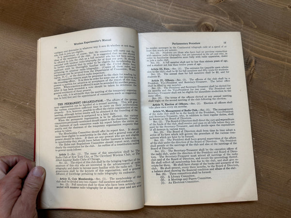 1920 The Wireless Experimenters Manual inside pages