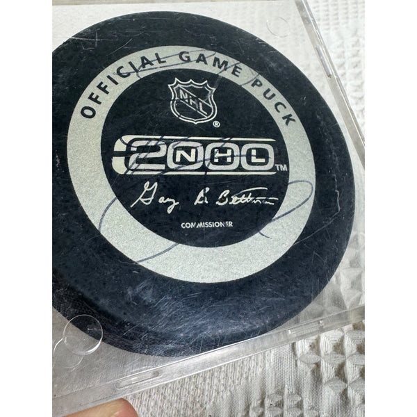 Dallas Stars NHL Official Game Puck w Signatures In Acrylic Case Autographed