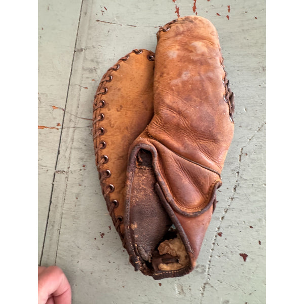 Antique The Trap Leather Baseball Glove Catchers Mitt 1940s Vintage Collectible