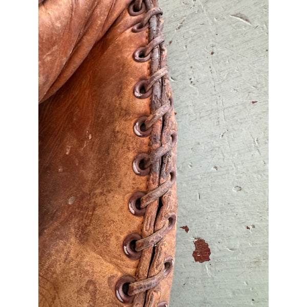 Antique The Trap Leather Baseball Glove Catchers Mitt 1940s Vintage Collectible
