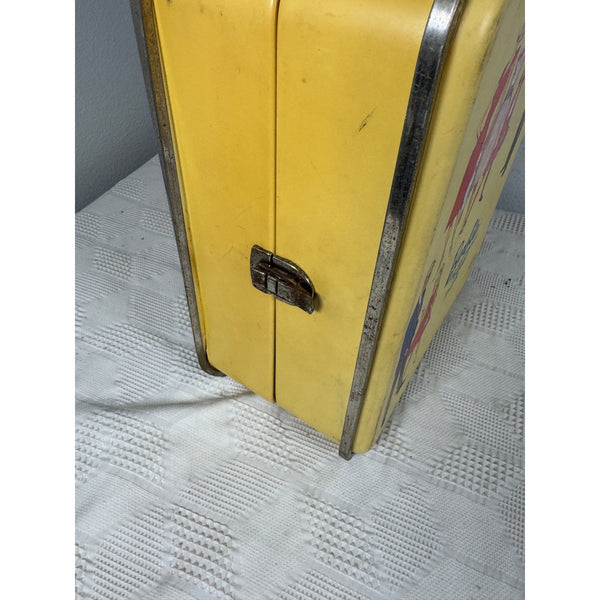 Vintage Barbie & Her Friends Travel Trunk Doll Case Yellow 1965 Shelves Hangers