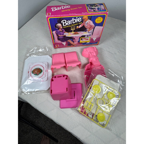 Barbie Dining Room Set Mattel 9324 Vintage 1990s Doll Furniture Accessories Pink NIB