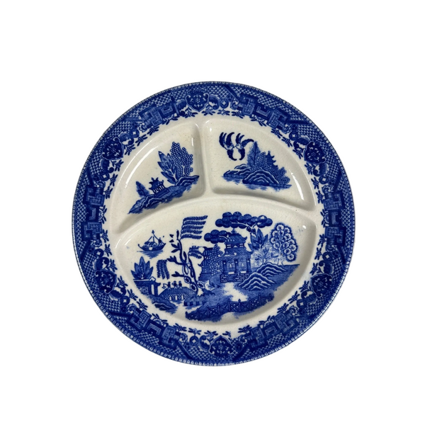 Moriyama Blue Willow Divided Plate Made Occupied Japan1940s Ceramic Collectible. A vintage three-compartment ceramic divided plate with a blue and white chinoiserie landscape pattern, displayed on a textured white paper towel.