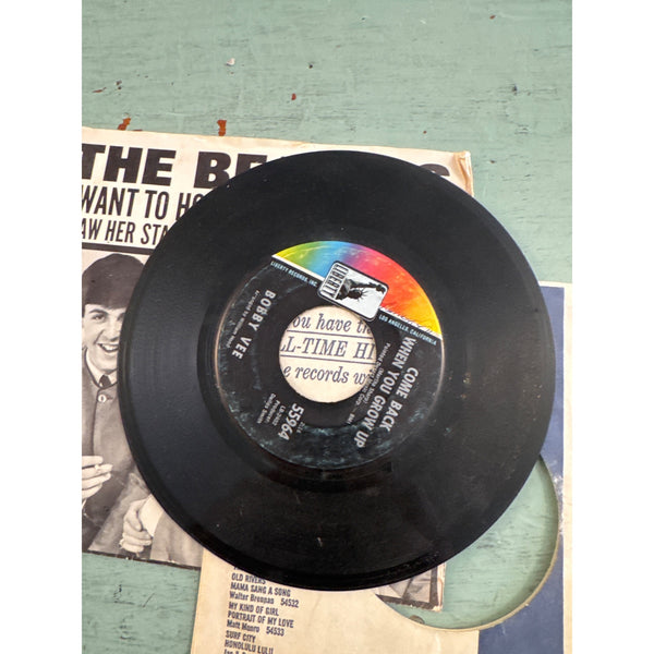 The Beatles I Want To Hold Your Hand 45 RPM Vinyl w Sleeve Capitol Records