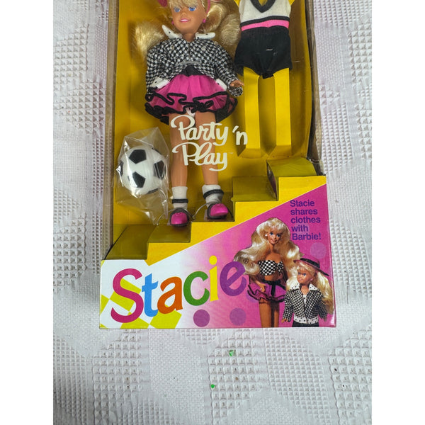 Stacie Little Sister of Barbie Party N Play Doll 1992 Mattel Outfit 5411 NIB