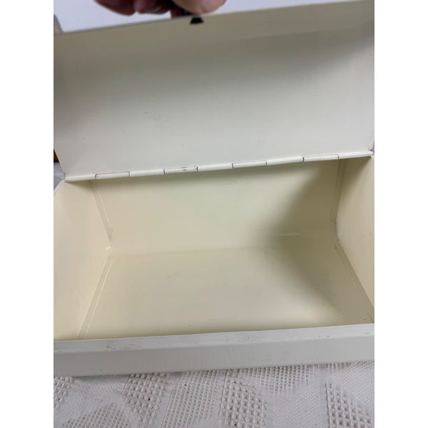 Old Sheffield Village Metal Bread Box Country Cottage Design Cream Vintage Style (gently used)