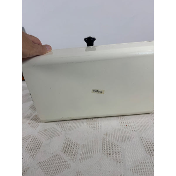 Old Sheffield Village Metal Bread Box Country Cottage Design Cream Vintage Style (gently used)