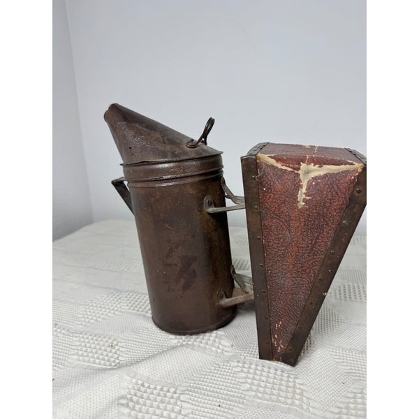 Vintage Woodman Bingham Bee Smoker With Leatherette Bellows and Metal Body