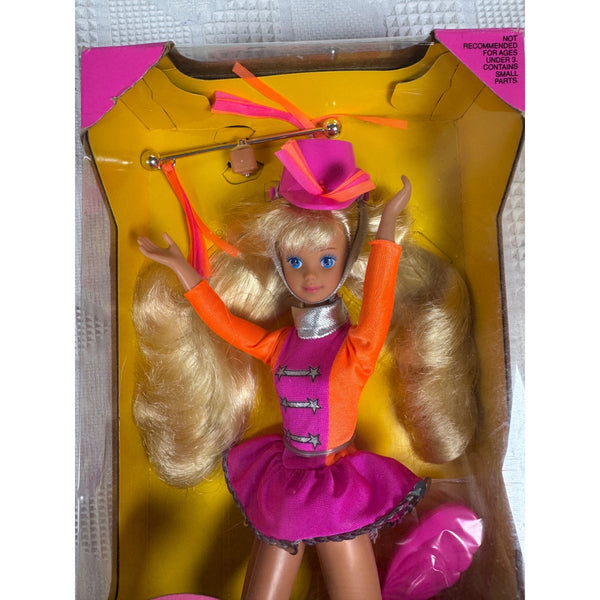 Baton Twirling Skipper Doll Teen Sister Of Barbie Mattel 3931 Vintage NIB