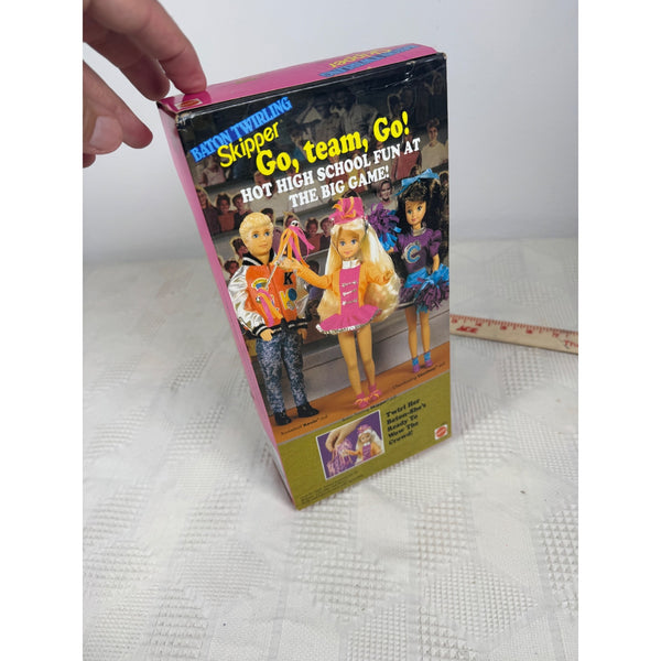Baton Twirling Skipper Doll Teen Sister Of Barbie Mattel 3931 Vintage NIB