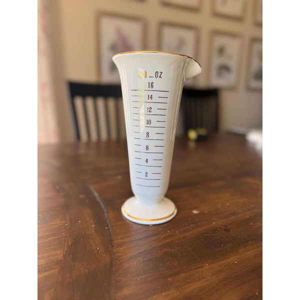 Owen Illinois Vintage Pharmacy Measuring Beaker Porcelain with Gold Trim 16 Oz
