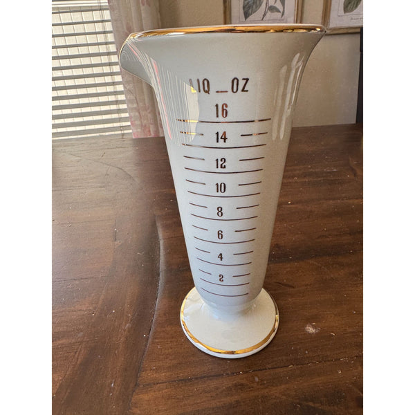 Owen Illinois Vintage Pharmacy Measuring Beaker Porcelain with Gold Trim 16 Oz