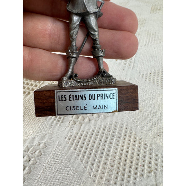 Les Étains Du Prince Handcrafted Pewter Musketeer Figurines Set Of 4 Wood Bases