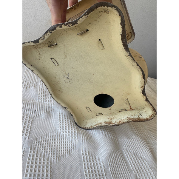 Vintage Baby Scale With Illustrated Dial & Metal Base 30 Pound Mid Century