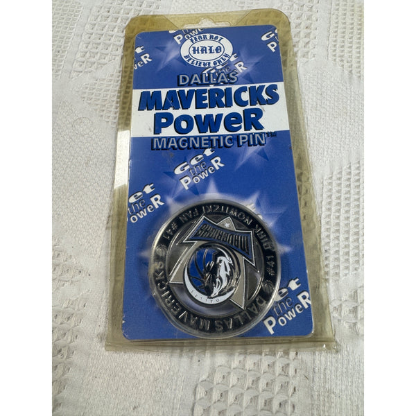 Dallas Mavericks Power Magnetic Pin Dirk Nowitzki 41 Halo Sports 1990s NIB. A Dallas Mavericks Power Magnetic Pin in its original blister pack packaging, featuring a blue card insert with white and silver text and a circular pin with the team logo.