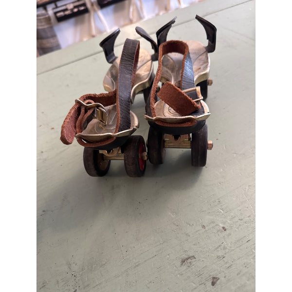 Vintage Sears Adjustable Metal Roller Skates Ted Williams Red Sox Collectible