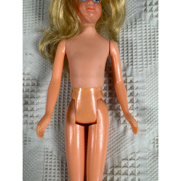 Vintage 1975 Growing Up Skipper Doll Little Sister Of Barbie Grows With Arm Turn