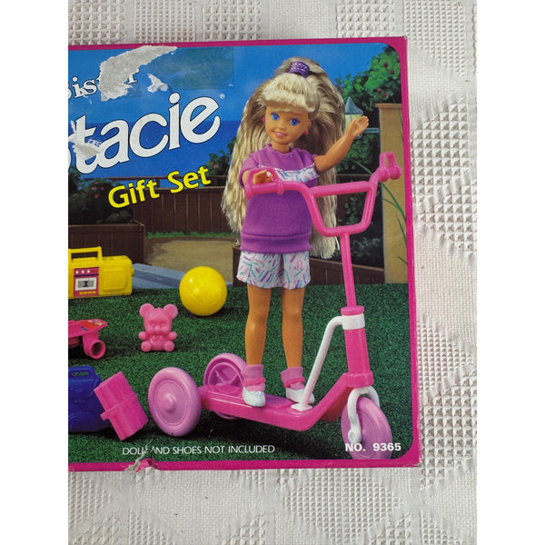 My Sister Stacie Gift Set By Mattel w Accessories 1992 NIB Vintage 9365