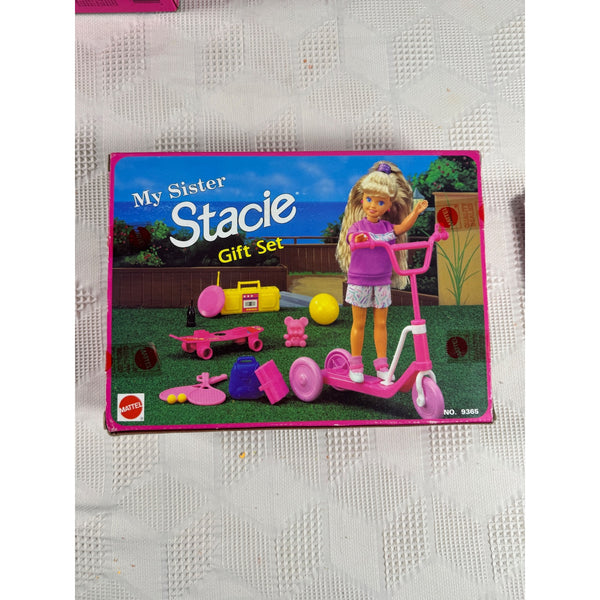 My Sister Stacie Gift Set By Mattel w Accessories 1992 NIB Vintage 9365