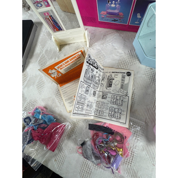 Barbie Dream Store Fashion Department Playset Accessories and Box Vintage 1980s