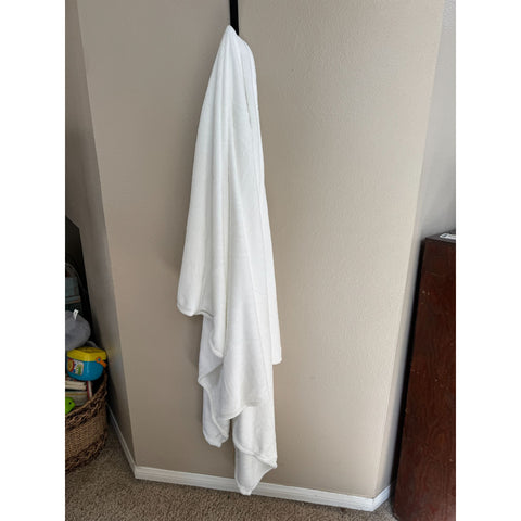 Tommy Bahama Luxurious Plush White Throw Blanket