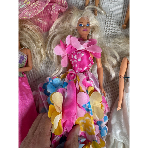 Vintage Barbie Dolls Lot Of 7 w Outfits Mixed Styles Pre Owned 1990 to 2000