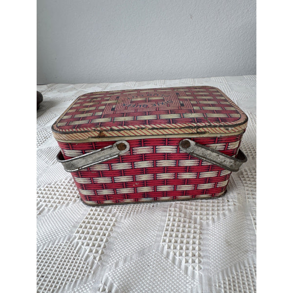 Vintage Dixie Queen Plug Cut Tobacco Tin Basket Design w Metal Handles