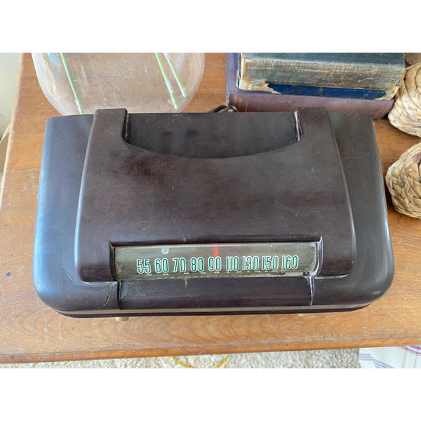 Stromberg Carlson Model 1500H Vintage Bakelite Tabletop Radio AM Dial
