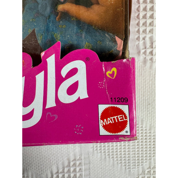Locket Surprise Kayla Doll By Mattel 1993 With Accessories Vintage 11209
