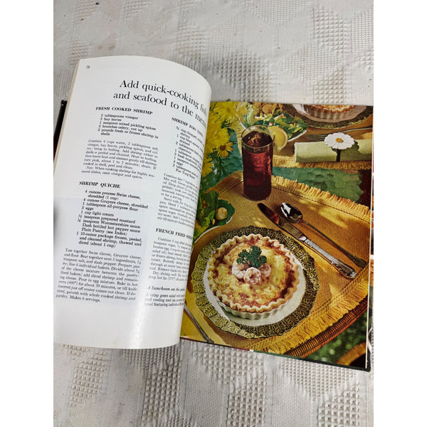 Better Homes and Gardens 1968 Meat Cook Book Over 400 Recipes Fourth Edition