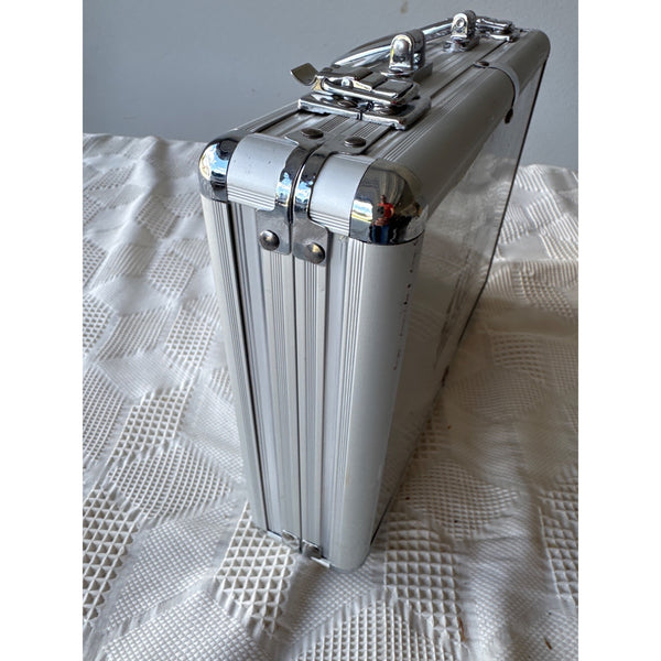 Poker Set With Aluminum Case Chips Cards Dice Dealer Button Iron Horse Design