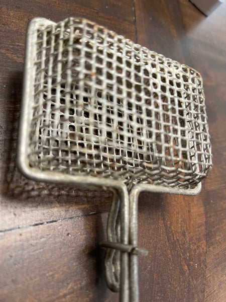 Vintage Metal Soap Saver closeup